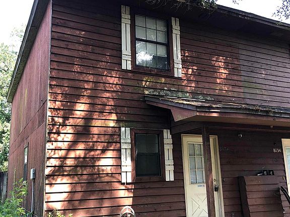 3rd image of 8136 Stonebrook Dr