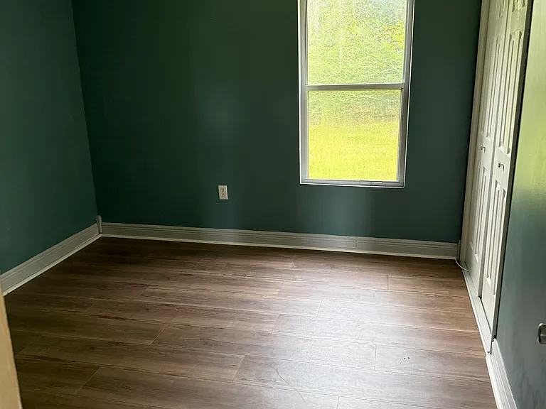 6731 Bowie Rd — Photo 2