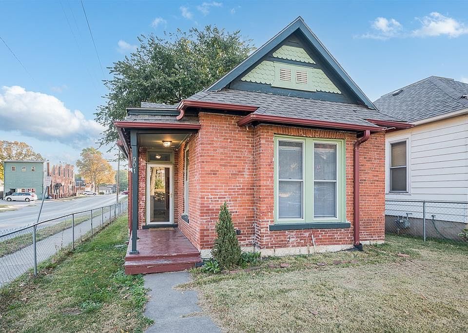 1st image of 901 Columbia Ave
