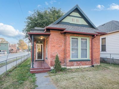 901 Columbia Ave, Leavenworth, KS, 66048