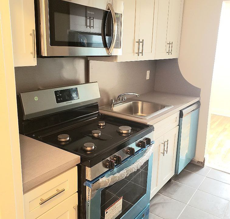 2nd image of 405 Westminster Rd APT Ll6