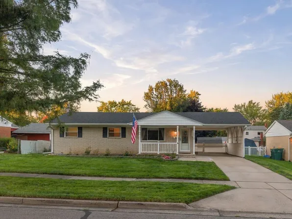 223 Harper Dr, Saline, MI 48176
