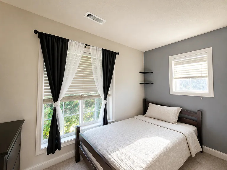 2228 SE Decade Ct — Photo 20