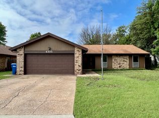 4305 Valley Forge Dr, Enid, OK 73703