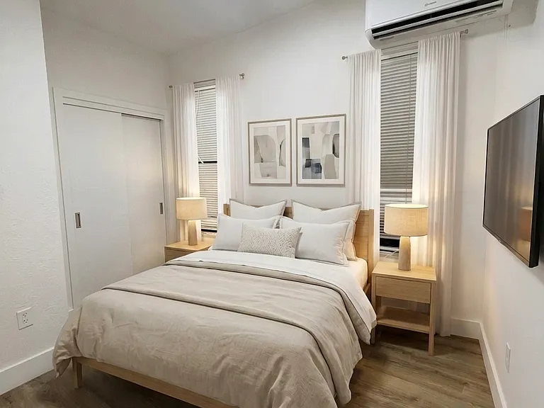 227 NW 13th Ave #3 — Photo 3