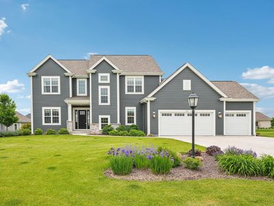 8975 West Eagle COURT, Mequon, WI, 53097