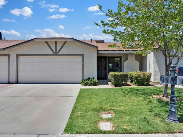 9063 Paddington Dr, Riverside, CA 92503