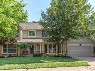 1746 Timber Ridge Estates Dr, Ballwin, MO 63011