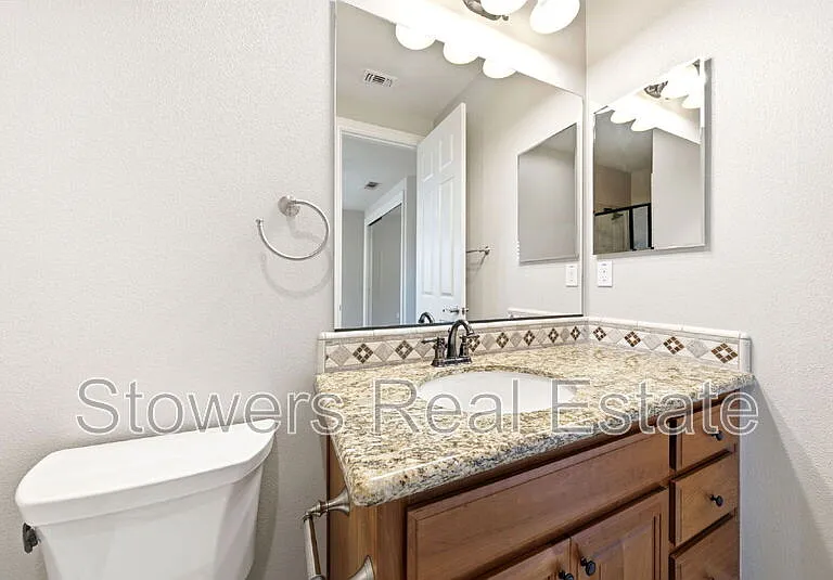 3315 Ashbourne Cir — Photo 60