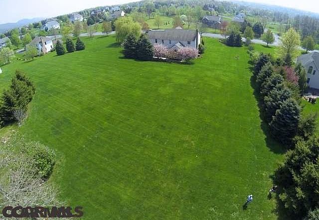 2nd image of 108 Skytop Ln