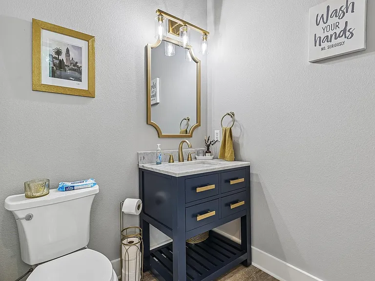 2305 Camden Dr #B — Photo 19