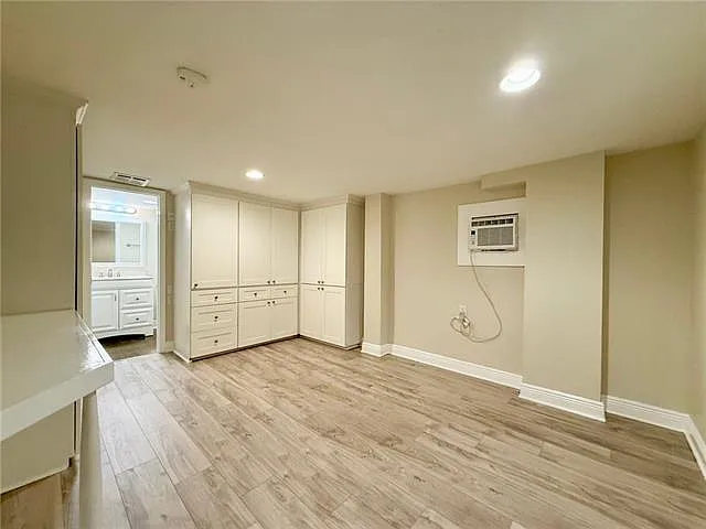 1435 1/2 N Derbigny St — Photo 11