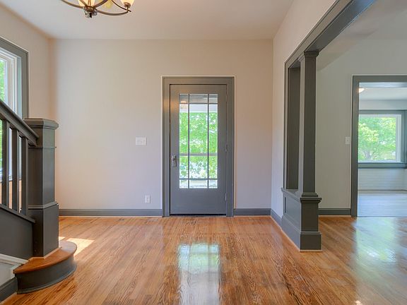 3rd image of 202 Arlington Ave