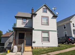 721 W 5th St, Dubuque, IA 52001