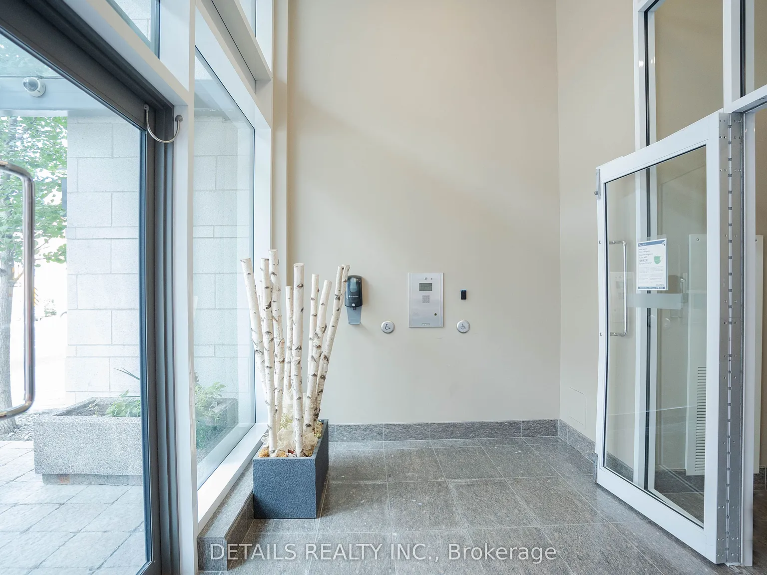 1 bed, $2,300 — Photo 2