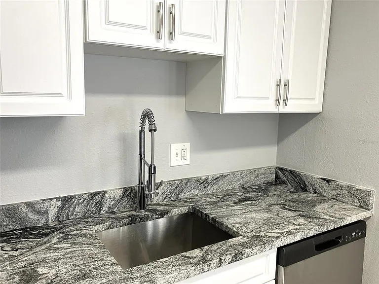 11703 Raintree Village Blvd #B — Photo 20