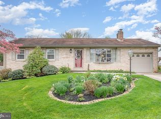 5 Mimosa Dr, Mechanicsburg, PA 17055