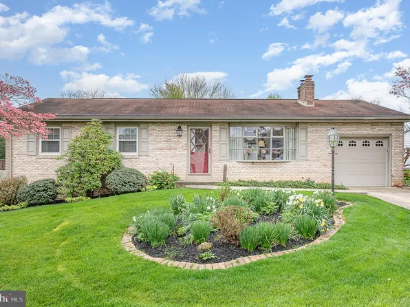 5 Mimosa Dr, Mechanicsburg, PA 17055