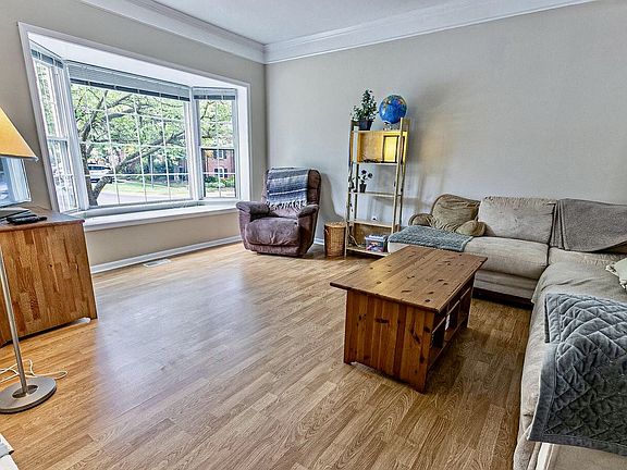 B5CEDD52-5AF3-41B9-9A3A-36D0A6313D85