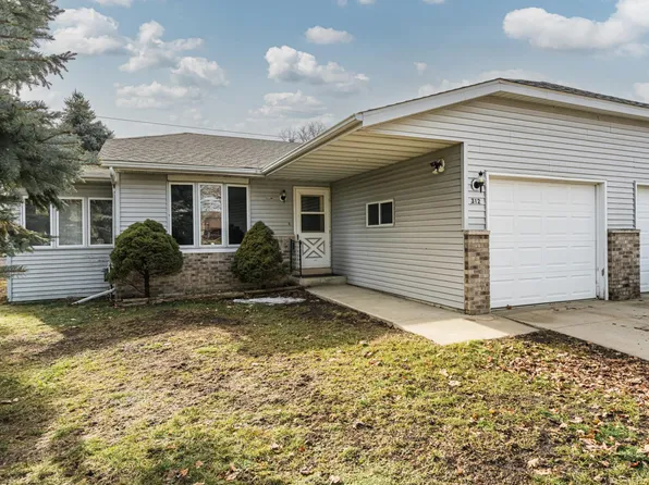 312 1st St NE, Kasson, MN 55944