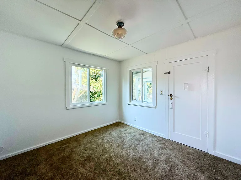 4661 Newport Ave — Photo 3