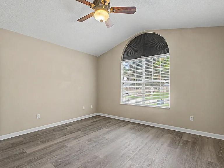1850 Newman Ln — Photo 37