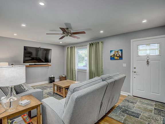3rd image of 1434 Castleberry Ct