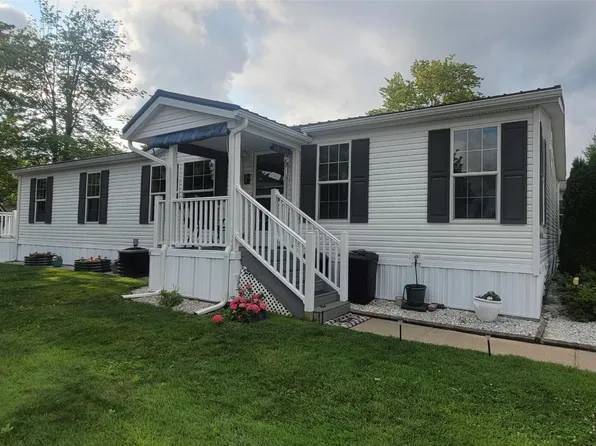 8234 Willow Gln, Erie, PA 16509