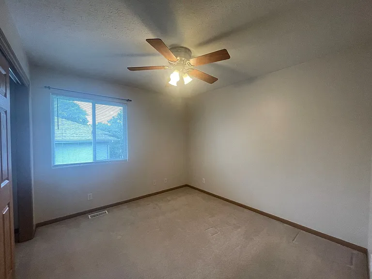 2309 Aberdeen Dr — Photo 9