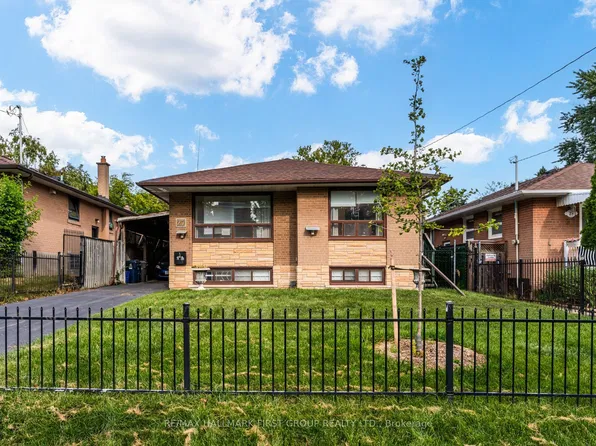 27 Nipissing Dr, Toronto, ON M9B 4V4