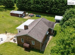 1424 Bear Creek Road, Bakersville, NC 28705