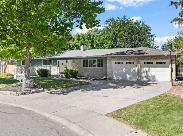 4627 N Berkshire Dr, Boise, ID 83704