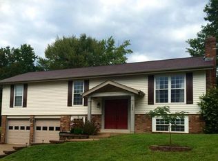 705 Settler Rd, Fenton, MO 63026