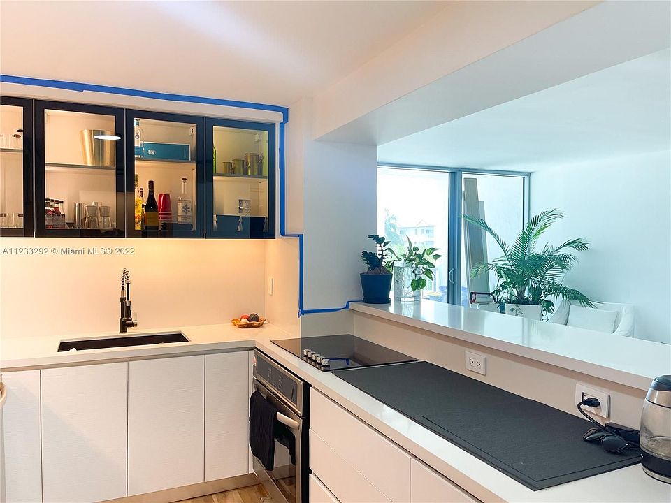 1st image of 2655 Collins Ave #X
