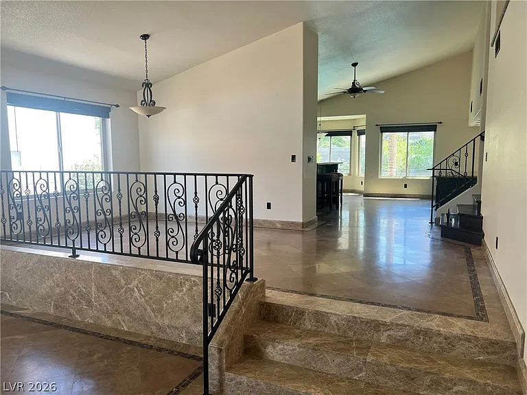 8225 Woodland Prairie Ave — Photo 32