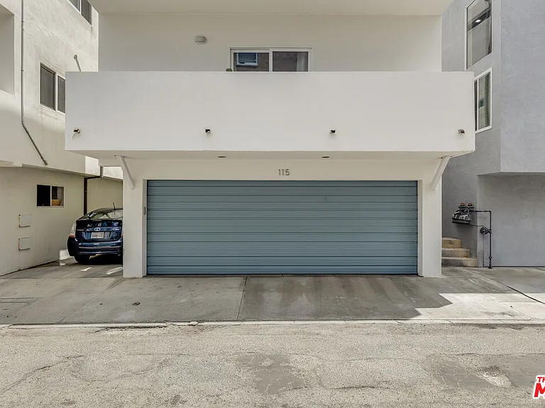 115 Galleon St #B — Photo 25