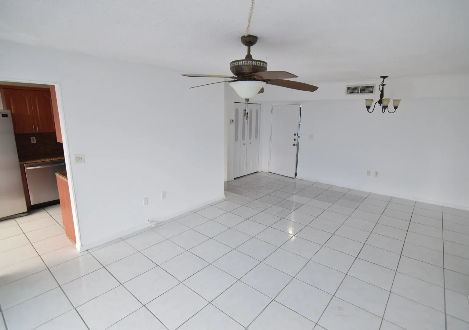 7300 Wayne Avenue #419 - 1 — Photo 4