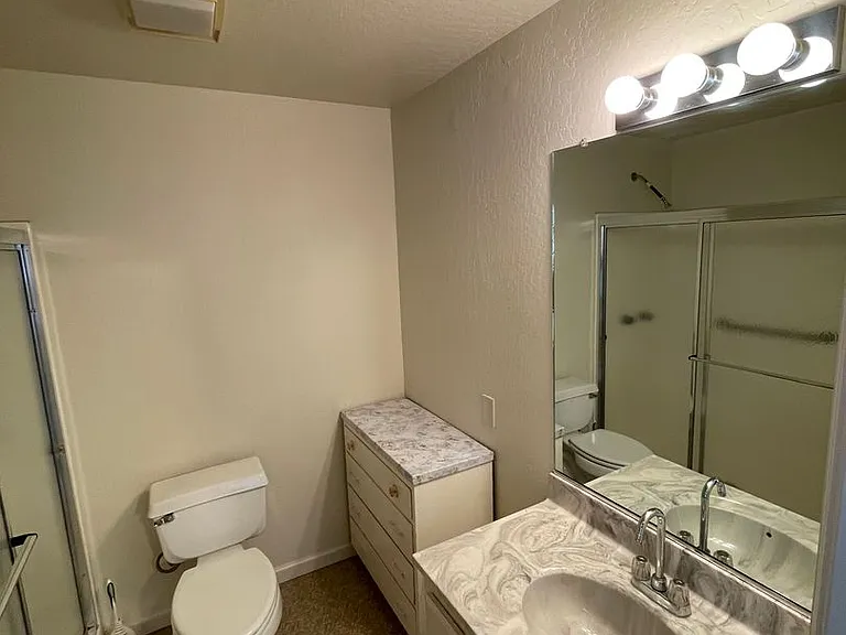 6029 Williams Dr — Photo 7