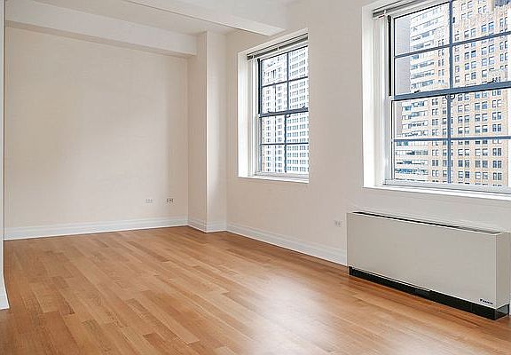 5th image of 21 West St APT 12L