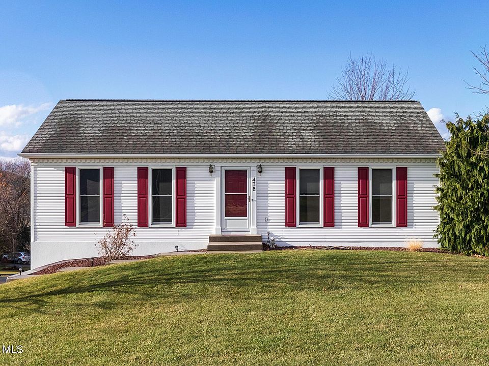 1st image of 438 Aggie St