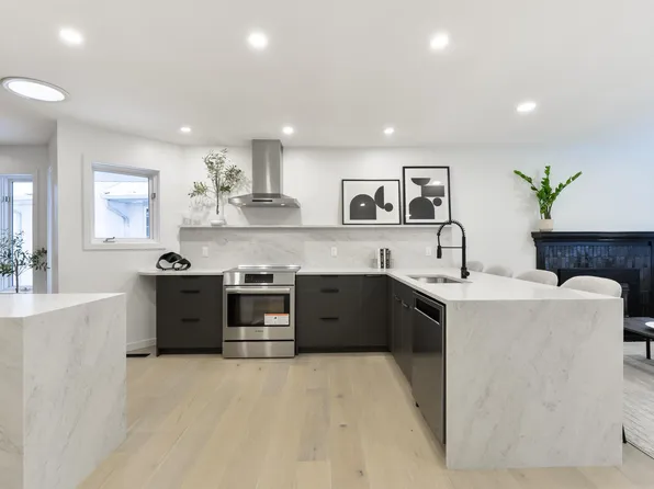 129 Ironwood Pl NW, Edmonton, AB T6J 6R4