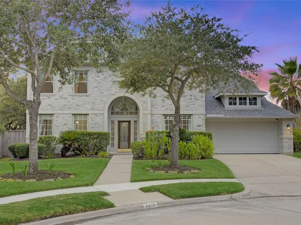 5410 Drakeview Ct, Sugar Land, TX 77479