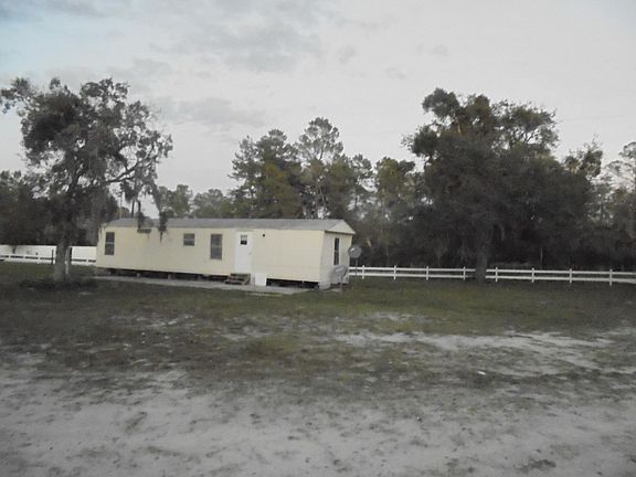 4th image of 202 Leslie Loop