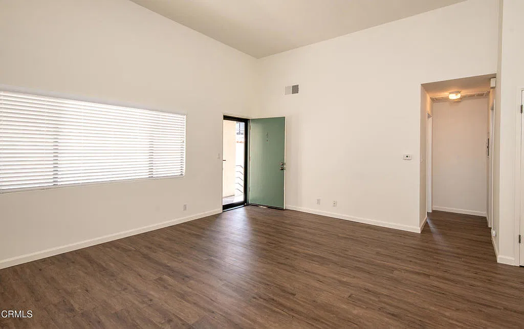 2 bed, 2.0 bath, 1000 sqft, $3,150 — Photo 4