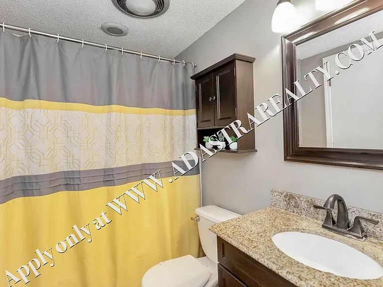 2715 Holmes St — Photo 16