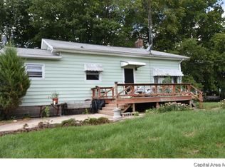 1511 Markham Rd, Jacksonville, IL 62650