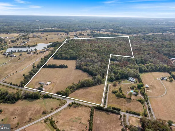 14000 Aden Rd, Nokesville, VA 20181