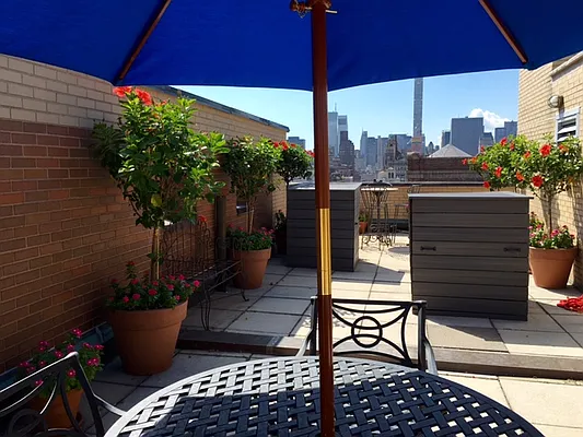 Rented by Douglas Elliman | media 23