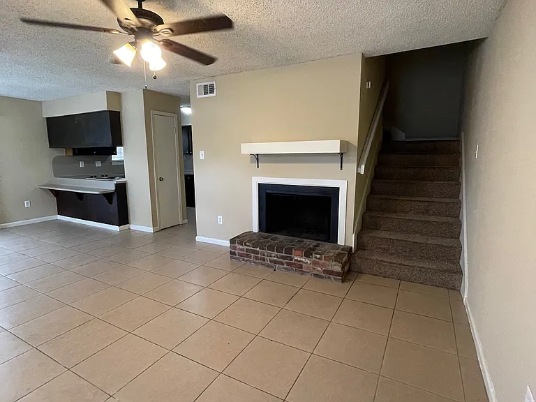5213 E Hunters Chapel Ct #A — Photo 9