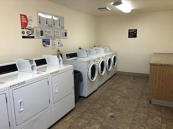4th image of 1820-1860 Geary St SE #359-5001
